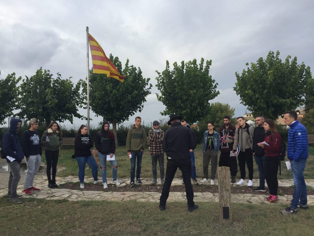 L'alumnat d'Educació i Control Ambiental a l'Observatori de Pujalt.