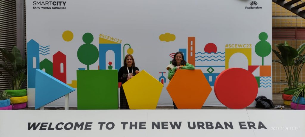 Docents de l'Escola del Treball Explorant el Futur a la Smart City Expo World Congress de Barcelona